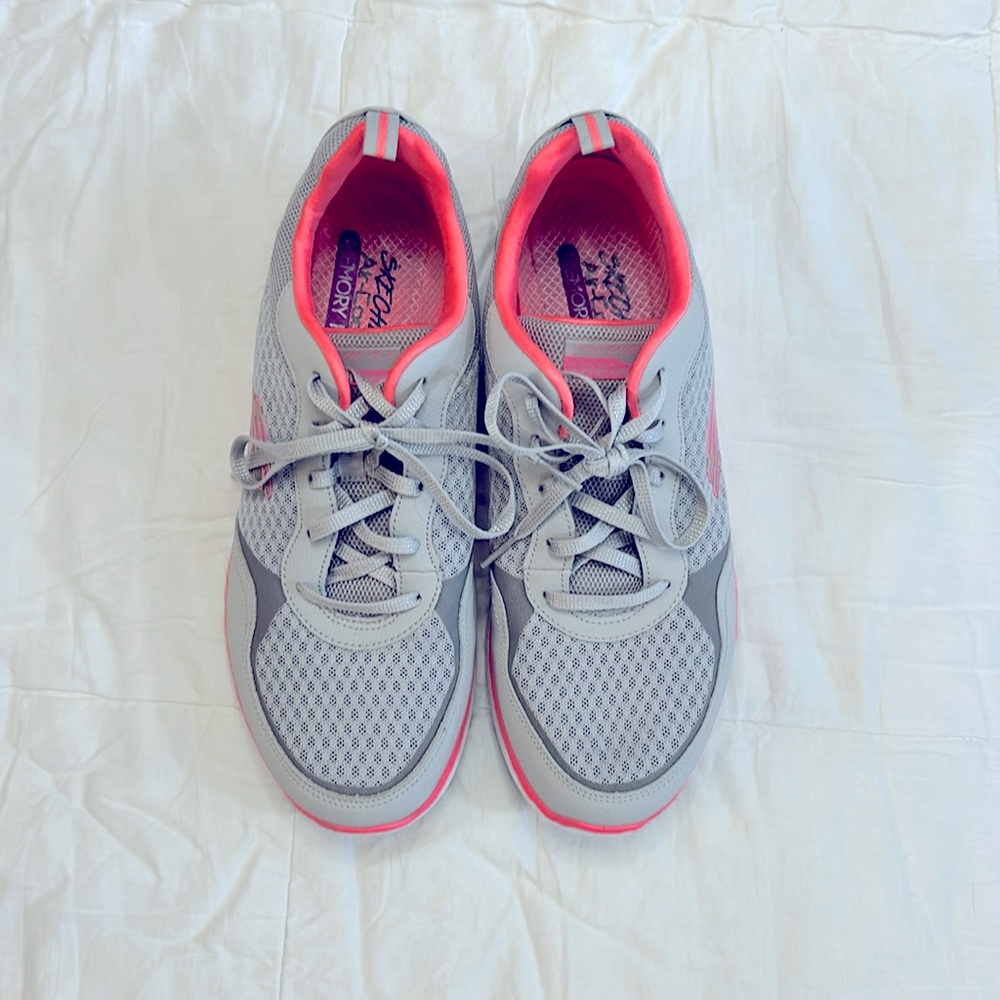 Skechers Athletic Shoes Size 11